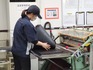 【工程紹介】ゴムの裁断工程
