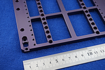 【紫色アルマイト処理　材質A5052（a5052）　液晶製造装置関連のアルミ精密部品】