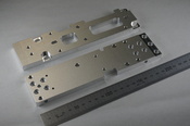 【平面度1/100　平行度1/100　研磨　材質A7075（a7075）　半導体製造装置機器のアルミ精密部品】