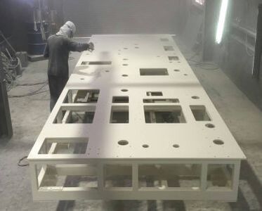 大阪で粉体塗装・焼付塗装の業者をお探しなら｜大型品対応のオーエム工業