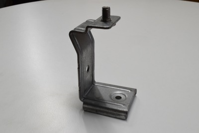 プレス加工からASSYまで一貫対応｜鉄製取り付け金具の完成品供給