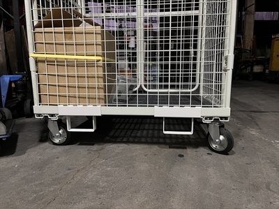 ｾｷｭﾘﾃｨﾀｲﾌﾟカゴ台車フォークリフト爪ｶﾞｲﾄﾞ