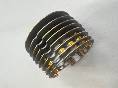 膜厚を管理したアルマイト処理