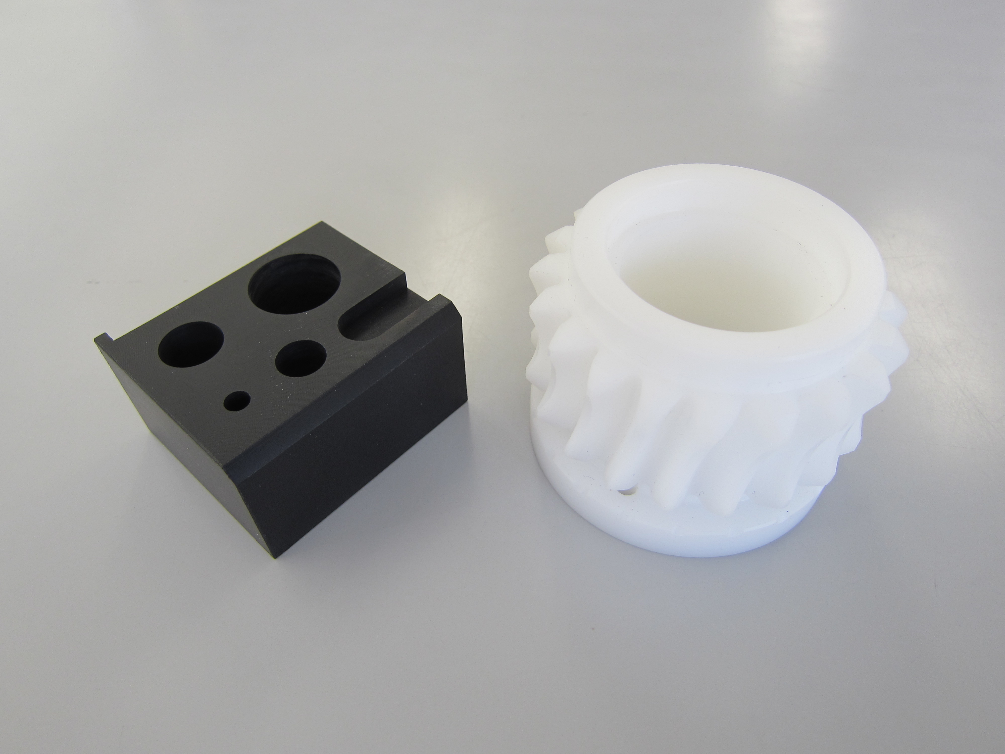 プラスチック PPSジュラファイド 切板（白） 板厚 6mm　100mm×350mm プラスチック PPSジュラファイド 切板（白） 板厚 50mm 150mm×200mm