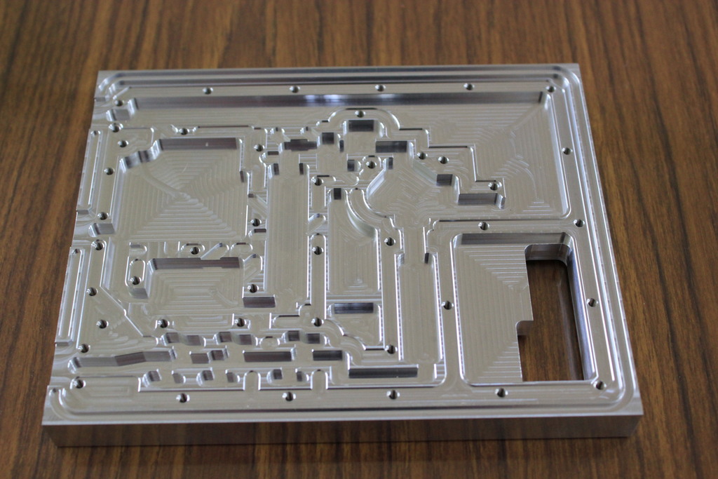 Ａ5052 アルミ精密部品 精度0.02 - 株式会社 創伸