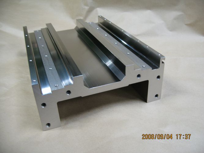 A6063 アルミ素材への 無電解ニッケル 株式会社 林メッキ工業所