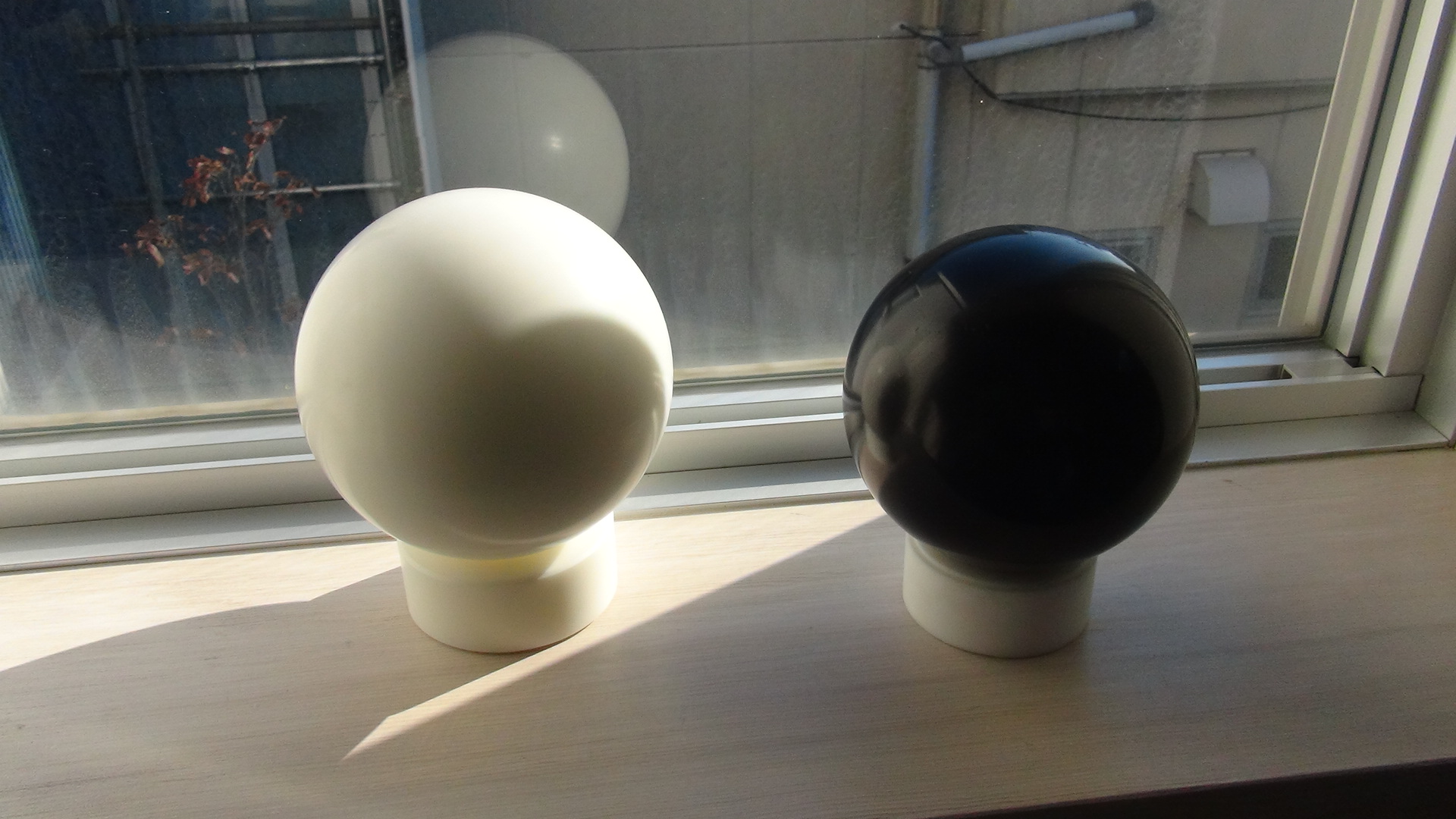 プラスチックボール テフロンボール 樹脂球 ボール製作 樹脂加工 テフロン切削加工 株式会社 神奈川フッ素